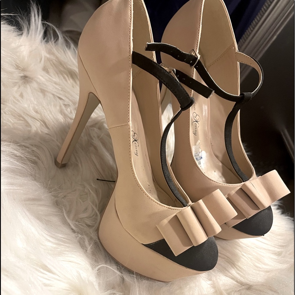 Beige and Black Platform Stilettos ..Penny loves Kenny